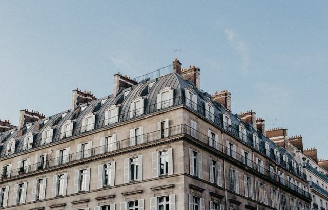 L’expert immobilier judiciaire : un acteur clé des litiges immobiliers